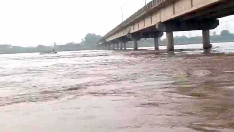 Chenab Rises